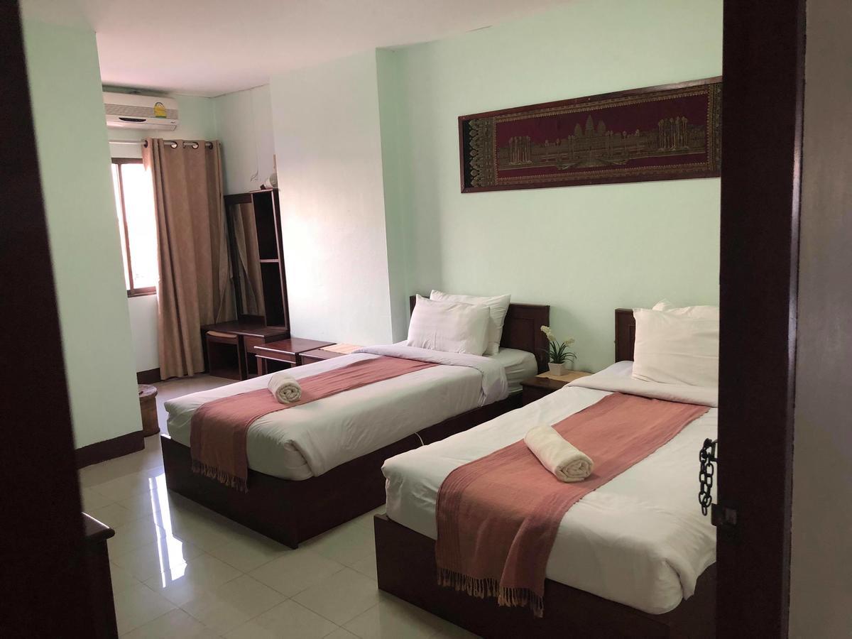 Vipa House Hotel Chiang Mai Exterior photo