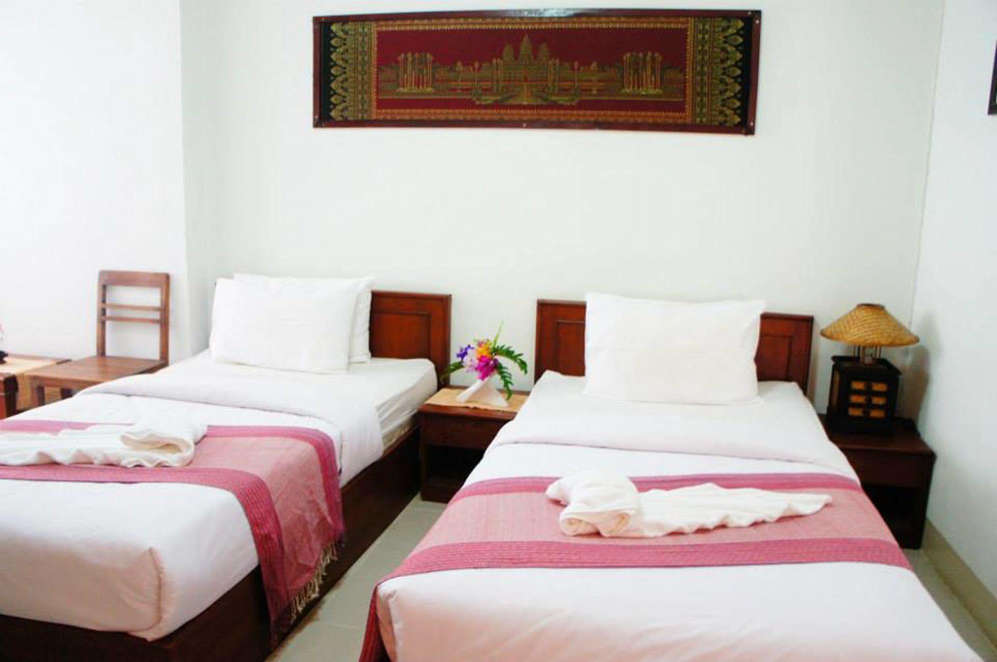Vipa House Hotel Chiang Mai Exterior photo
